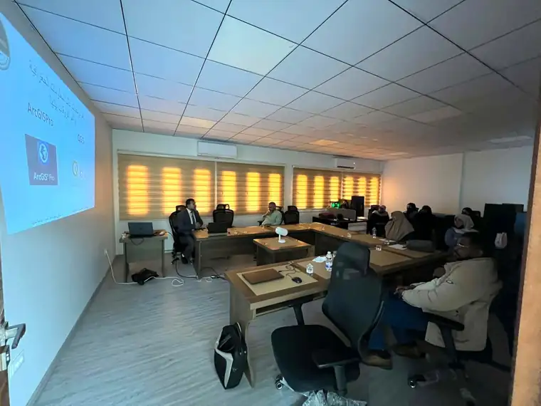 User training in ArcGIS Pro and QGIS